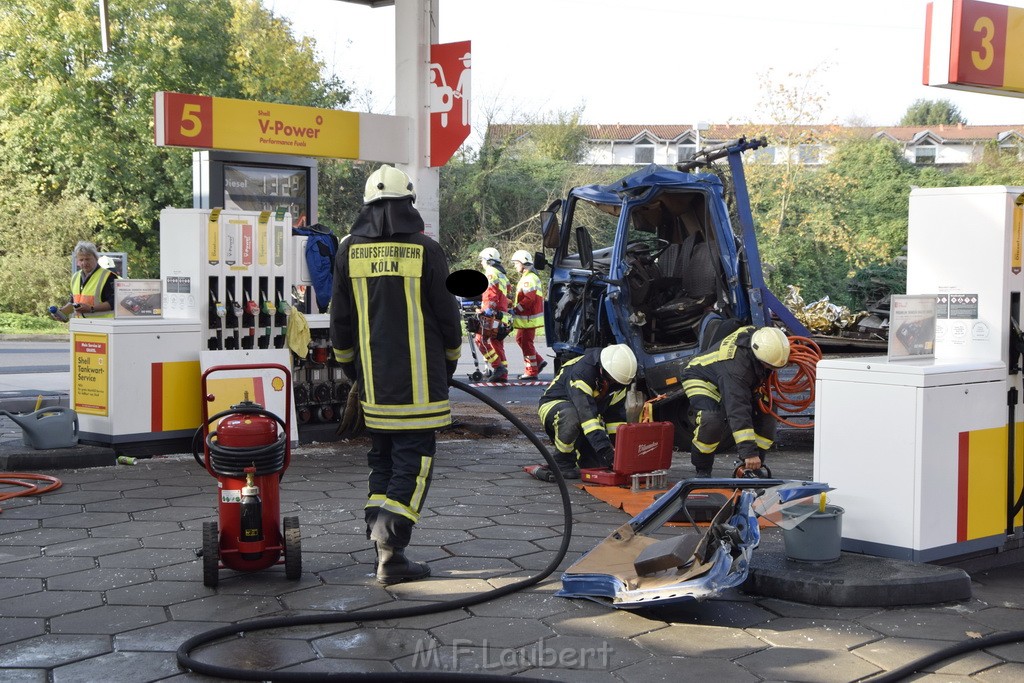 VU PKlemm LKW Tanksaeule A 59 Rich Koenigswinter TRA Schloss Roettgen P106.JPG - Miklos Laubert